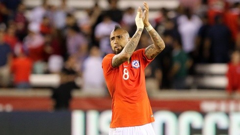 Arturo Vidal llegó a Chile para ponerse la camiseta de La Roja.