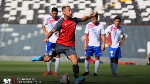 Leonardo Valencia hace su debut en Colo Colo