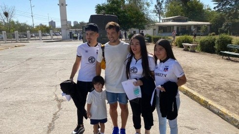 Gabriel Costa junto a su familia en el Nacional
