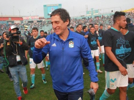 Sporting Cristal echa a su DT y los hinchas piden a gritos a Mario Salas