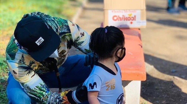 Esteban Paredes en Cerro Navia 