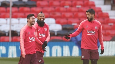 Messi sólo cuenta con el respaldo de los sudamericanos en el Barcelona