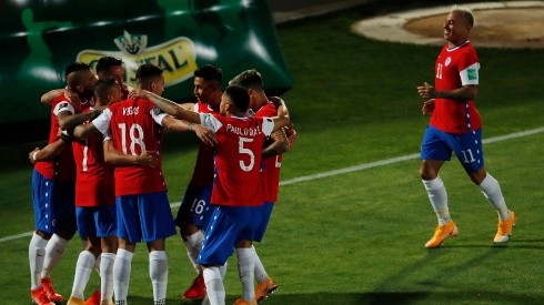 Chile enfrenta al seleccionado peruano buscado su primera victoria camino a Qatar 2022.