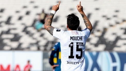 Pablo Mouche festeja tras anotar el gol del triunfo ante Everton | Foto: Agencia Uno