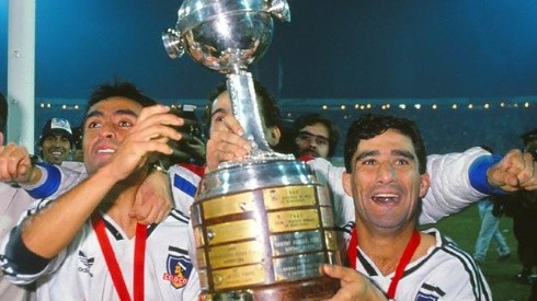 Pizarro es el único capitán del fútbol chileno en ganar la Copa Libertadores.