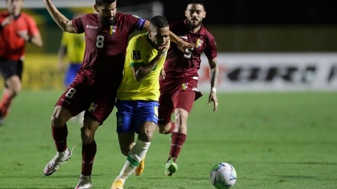 Brasileños y venezolanos juegan desde las 17:00 horas en Brasilia.