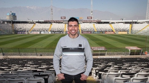 Un feliz Gonzalo Fierro estuvo de vuelta en el estadio Monumental.