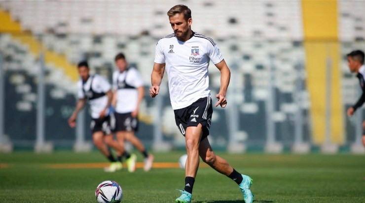 Christian Santos cumplió recién una semana de entrenamientos en el Monumental. | Foto: Colo Colo.
