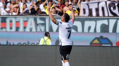 El festejo de Paredes tras su gol 216.
