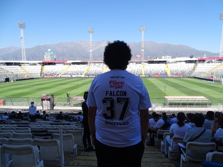 Hincha de Colo Colo sueña con ser como Maximiliano Falcón.