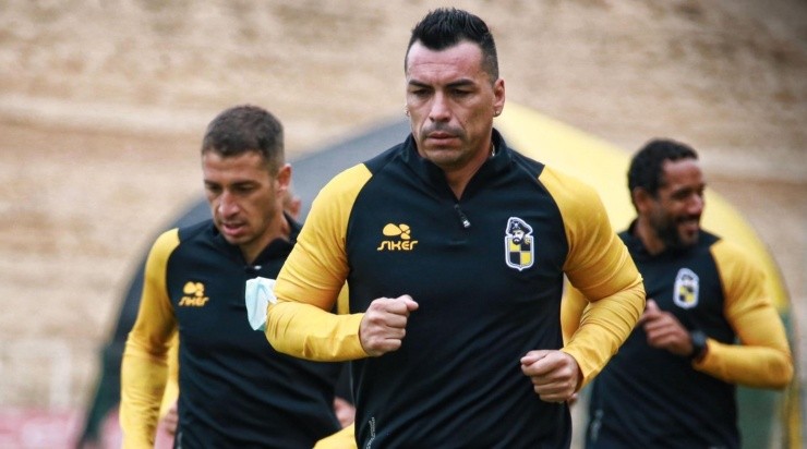 Esteban Paredes está con varios ex Colo Colo en el cuadro pirata. | Foto: Coquimbo Unido.