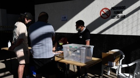 El recinto de Colo Colo es uno de los principales centros de votación de nuestro país