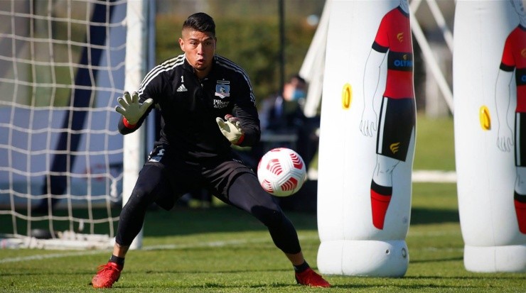 Brayan Cortés será el portero titular del Cacique por cuarto año seguido. | Foto: Colo Colo.