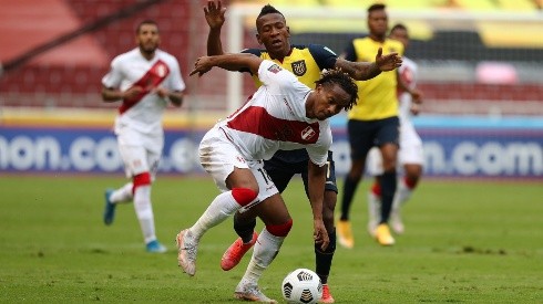 Perú y Ecuador quieren sellar su clasificación al Mundial.
