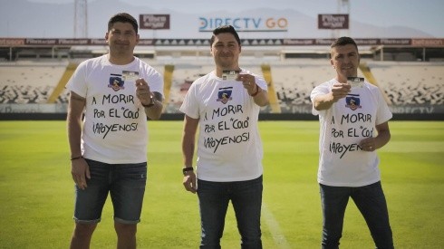 Miguel Aceval, Manuel Neira y Gonzalo Fierro con sus credenciales "A morir por el Colo".