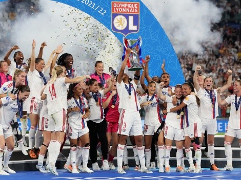 Colo Colo femenino felicita a Tiane Endler tras ganar la Champions League