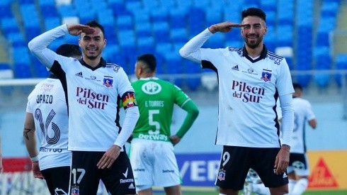 Pablo Solari reacciona a la celebración del gol de Juan Martín Lucero