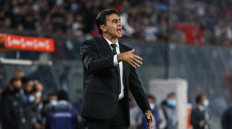 Quinteros debe saber como armar el mediocampo para el 2023. | Foto: Agencia UNO.