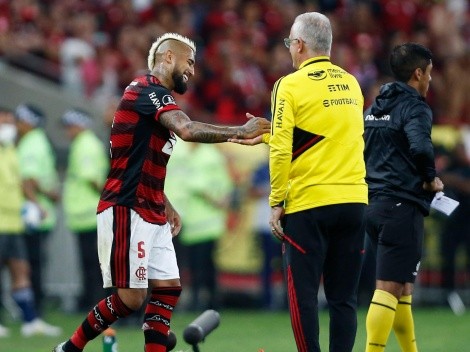 Valdivia se chorea con el DT de Flamengo por tener a Vidal en la banca