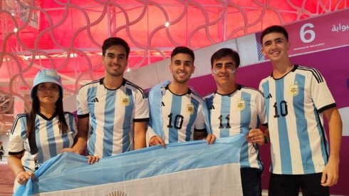 Gustavo Quinteros está junto a toda su familia para alentar a Argentina
