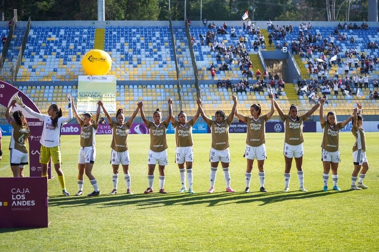 Jugadoras de Colo Colo Femenino en la final. (Foto: Guillermo Salazar)