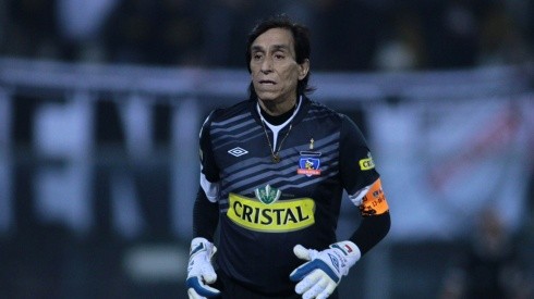 Roberto Rojas vistió la camiseta de Colo Colo, por última vez, en 2013.