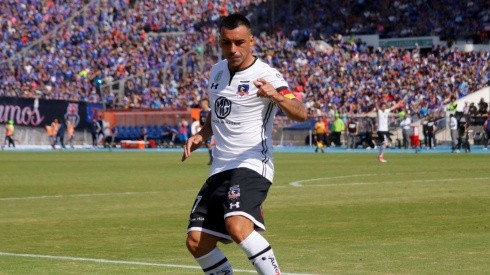 Esteban Paredes marcó un golazo ante la U en 2018