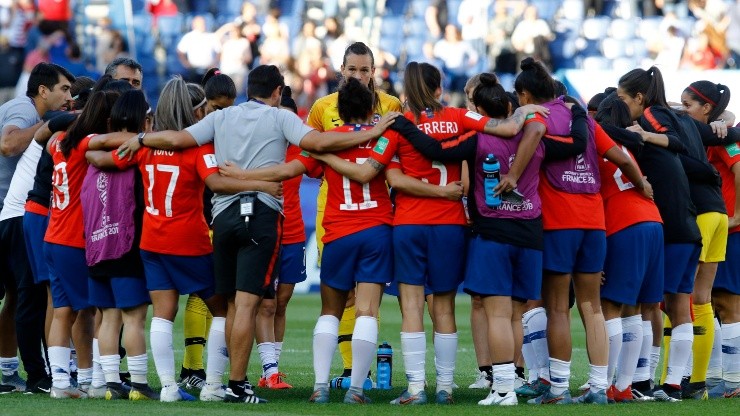 Chile busca el paso a cuartos en el Mundial femenino.