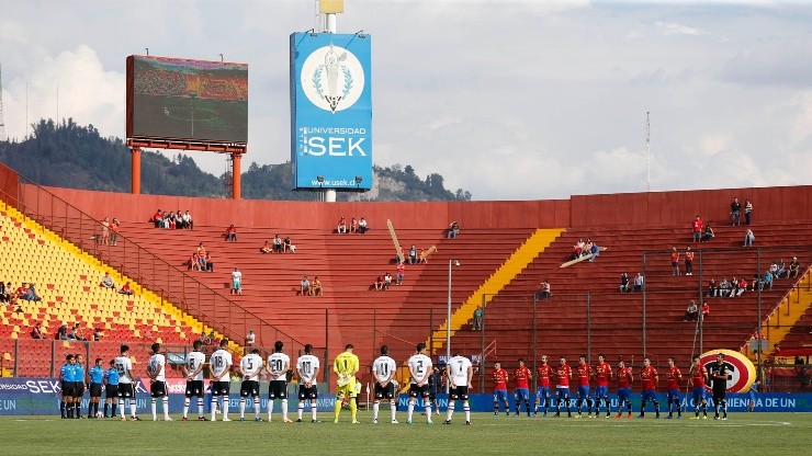 El público vuelve a los estadios del fútbol chileno.