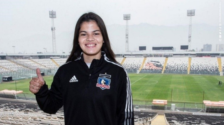Dahiana Bogarín es la nueva jugadora de Colo Colo Femenino