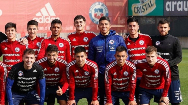 Colo Colo cuenta con seis nominados para amistoso de La Roja ante Perú