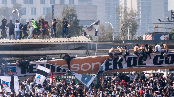 Así quedó el techo del sector cordillera en el Estadio Monumental.