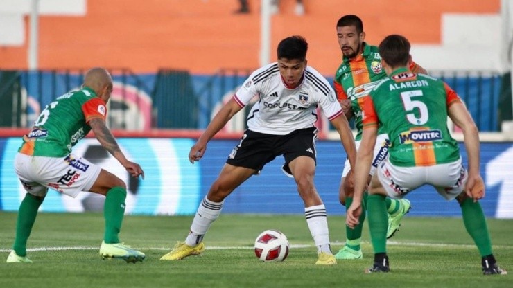 El primer gol de Damián Pizarro en el profesionalismo desde la cancha.