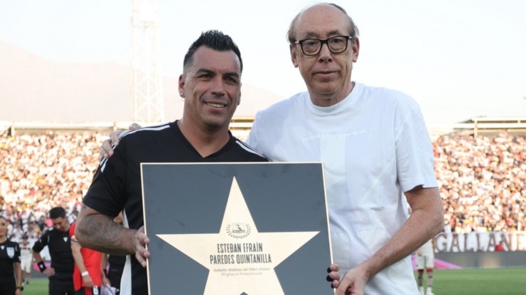Esteban Paredes será la primera estrella del Paseo de la Fama del Estadio Monumental