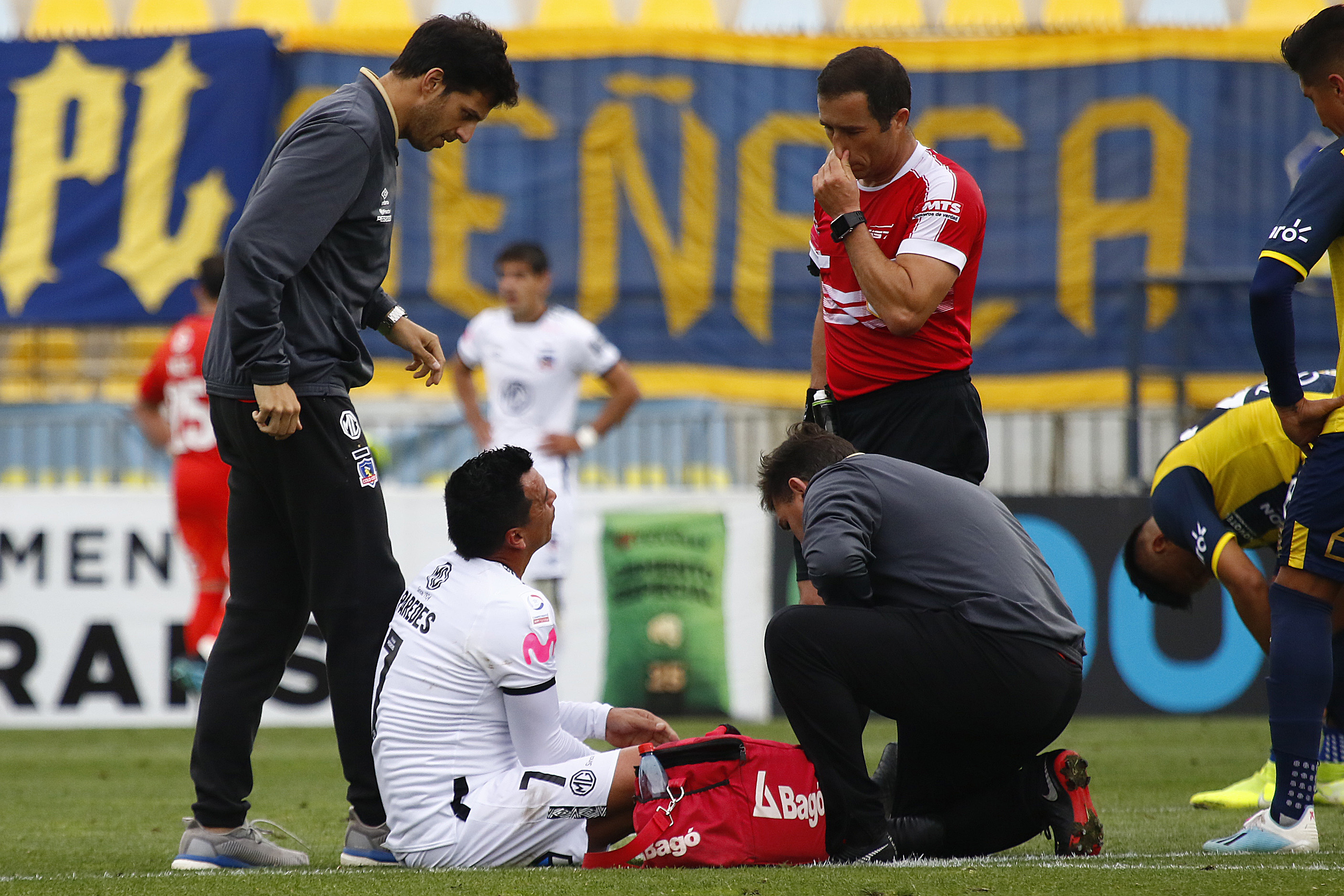 Esteban Paredes se lesiona en el encuentro ante Everton por Copa Chile Esteban Paredes se lesiona en el encuentro ante Everton por Copa Chile