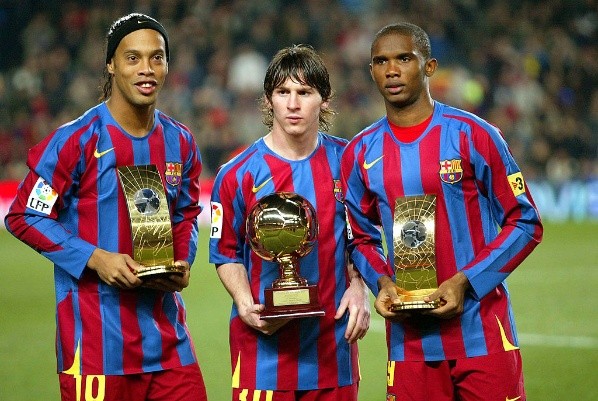 Eto’o conformó un tridente ofensivo de temer junto a Ronaldinho y Messi.