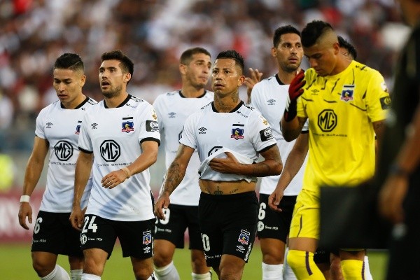 En Colo Colo se preparan para volver a los entrenamientos. Blanco y Negro tendrá que reactivar el contrato con los jugadores del primer equipo.