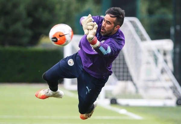 Bravo está a detalles de volver al fútbol español / FOTO: Getty Images