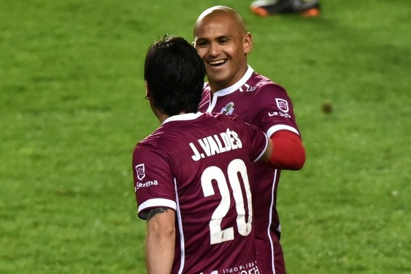 Humberto Suazo y Alexis Sánchez. Humberto Suazo y Alexis Sánchez.
