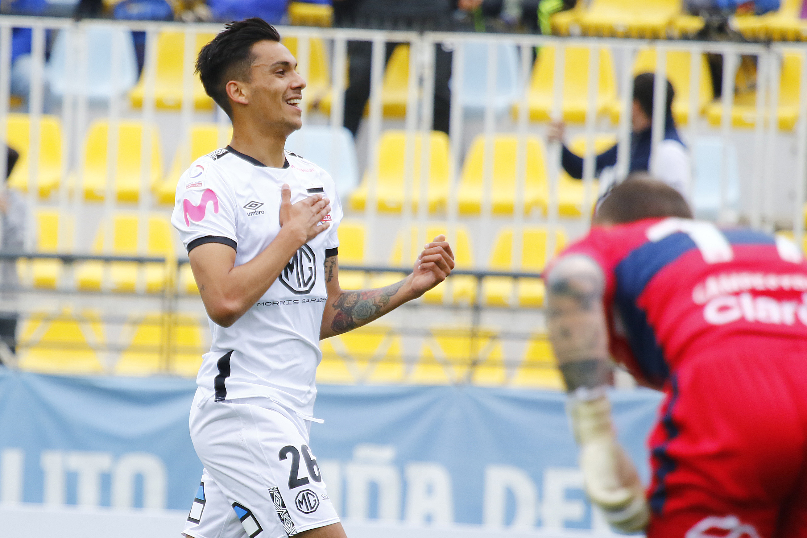 Carlo Villanueva baja en Colo Colo Carlo Villanueva baja en Colo Colo