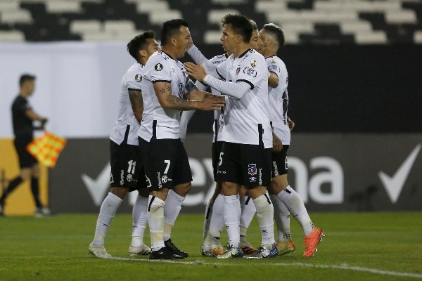 Colo Colo 2-1 Peñarol Colo Colo 2-1 Peñarol