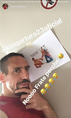 Ribery es uno de los grandes amigos que dejó Vidal en el mundo del fútbol, llegando incluso a lanzar este tipo de bromas. | Foto: Captura.