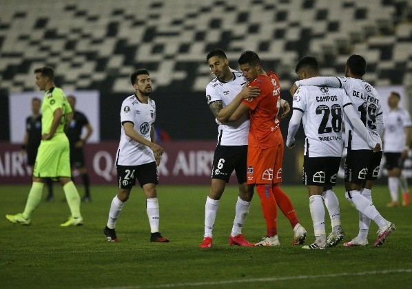 Colo Colo 2-1 Peñarol Colo Colo 2-1 Peñarol