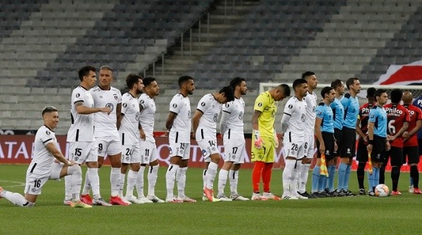 Athletico Paranaense 2-0 Colo Colo Athletico Paranaense 2-0 Colo Colo