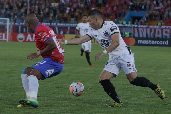 Colo Colo cayó 2 a 0 ante Jorge Wilstermann en la primera fecha de la fase de grupos.