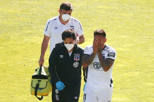 Marcos Bolados se fue con lágrimas en los ojos por su lesión. | Foto: Agencia UNO