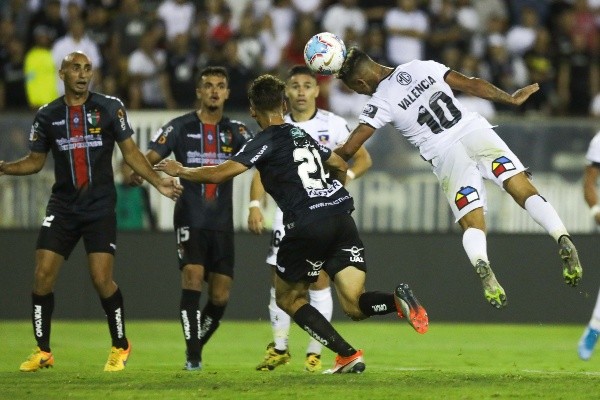 Colo Colo derrotó a Palestino por 3 a 0 en la primera vuelta.