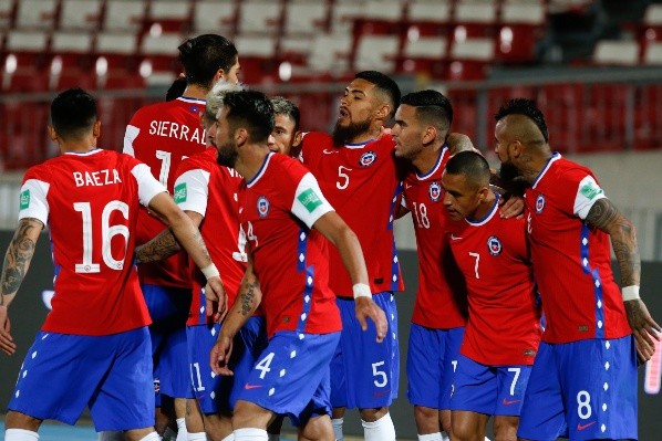 La Roja buscará su primer triunfo en estas eliminatorias a Qatar 2022. | Foto: Getty Images..