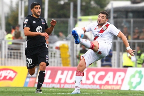 Los albos cayeron en su último cruce con Curicó por 1-0 / FOTO: Agencia Uno