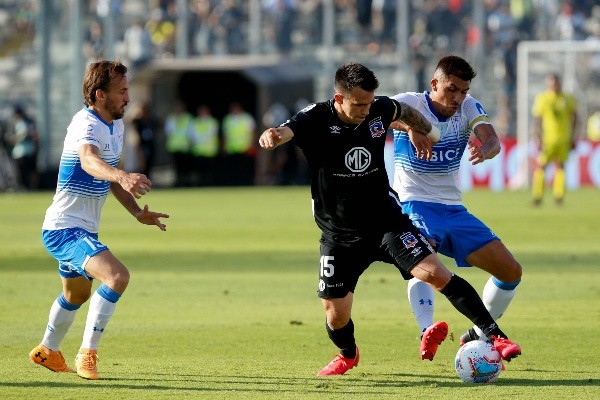 Colo Colo está obligado a ganar en su visita a Universidad Católica / FOTO: Agencia Uno